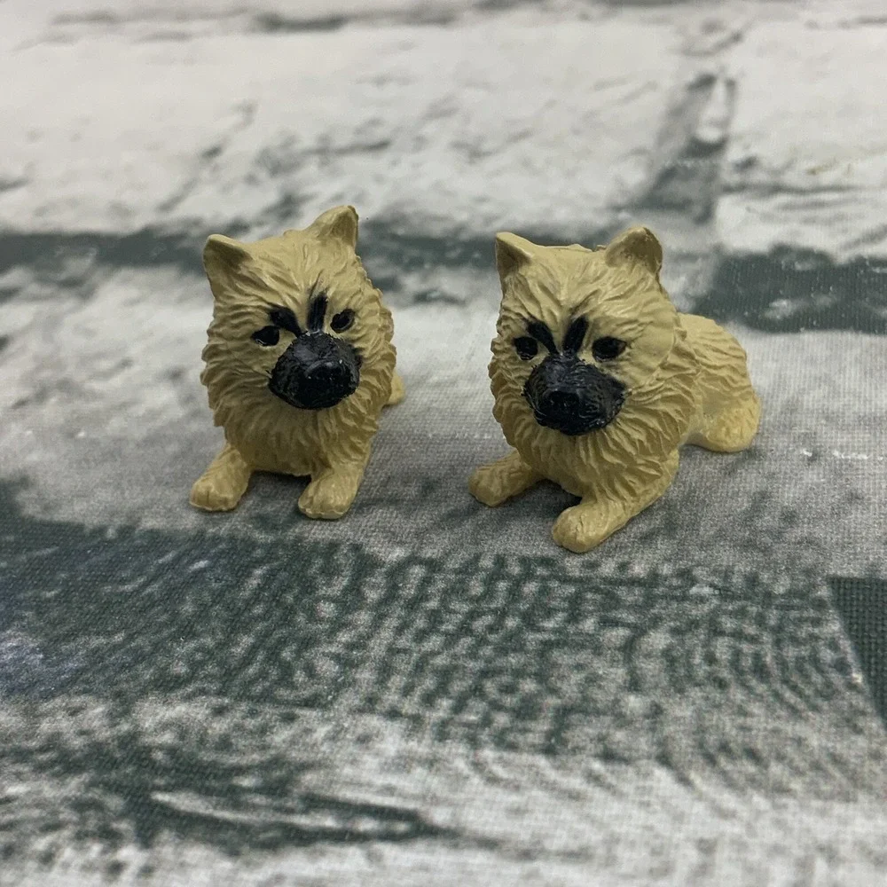 Dog Figures‎ Tiny Mini Lot of 6 Small Rubber Puppies White Brown Gray Diorama